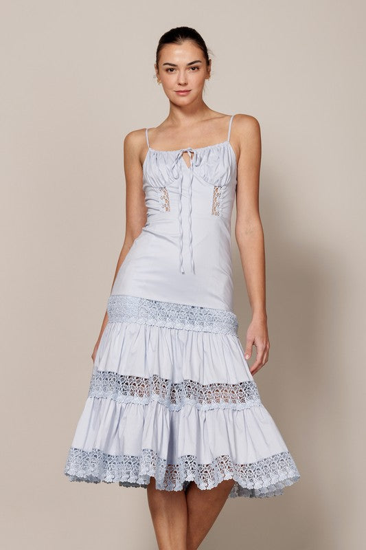 SLEEVELESS TIERED MIDI DRESS WITH LACE DETAIL - PRIVILEGE 