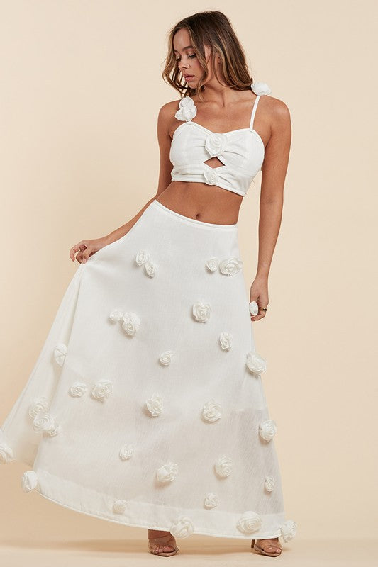 Enchanting White Skirt Set with Flower Details - PRIVILEGE 