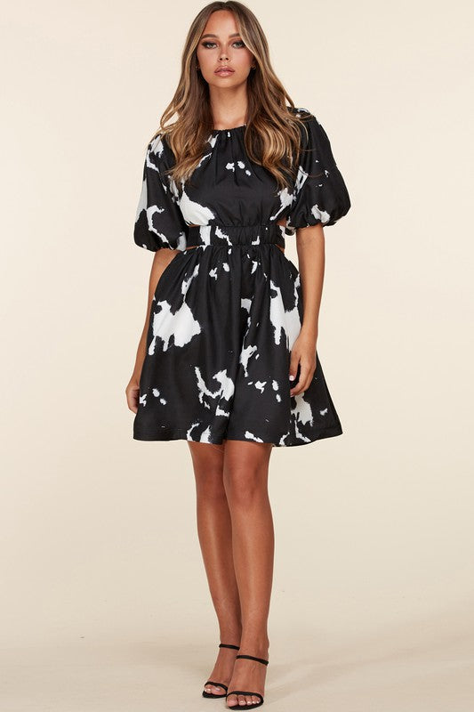 Black and White Puff Sleeve Mini Dress - PRIVILEGE 