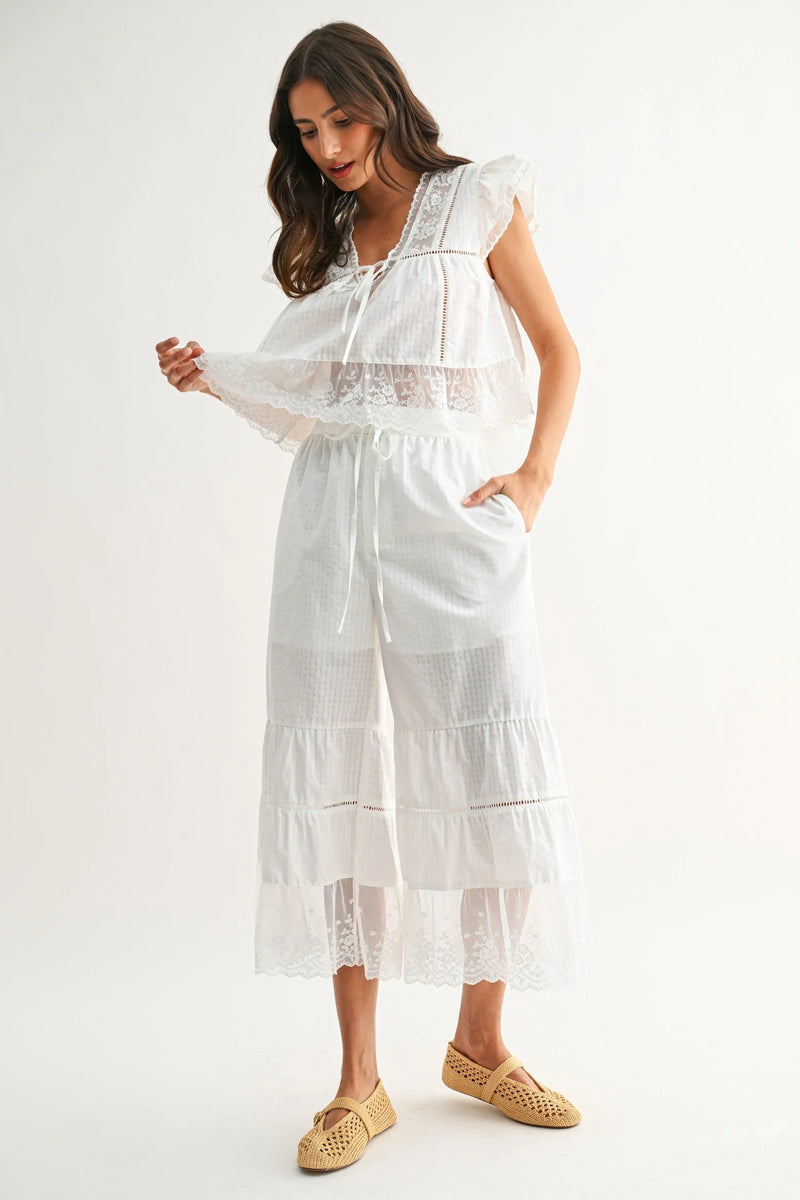 The Ultimate Guide to White Dresses for Spring 2026 Resort Season