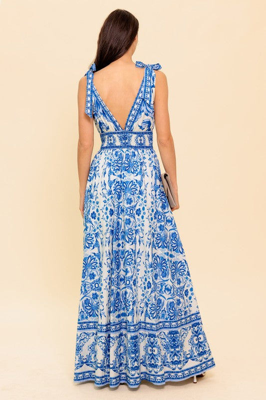 BLUE PRINTED VERCASE TI SHOULDER MAXI DRESS