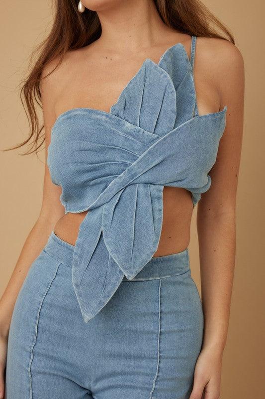 SINGLE STRAP WRAP FLOWER DENIM PANT SET PRIVILEGE