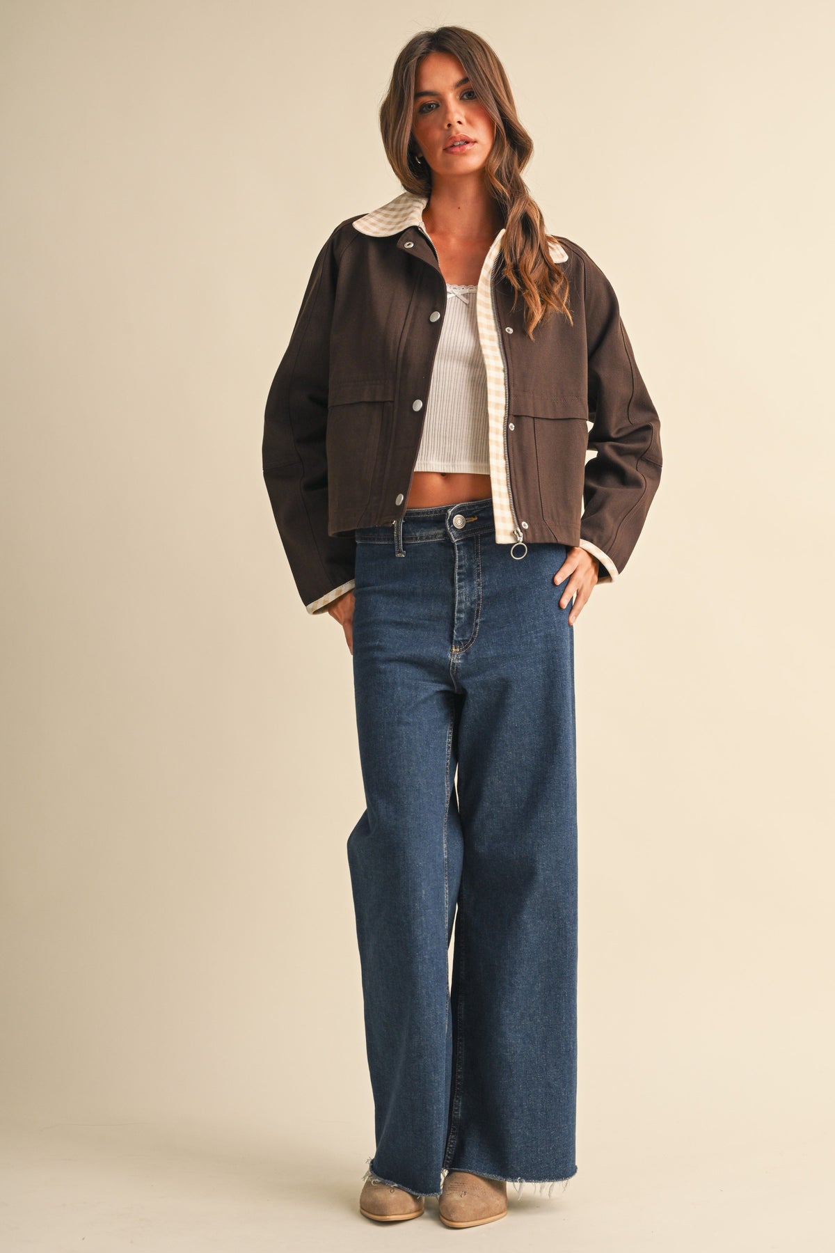 Cropped Workwear Jacket with Gingham Contrast Collar
