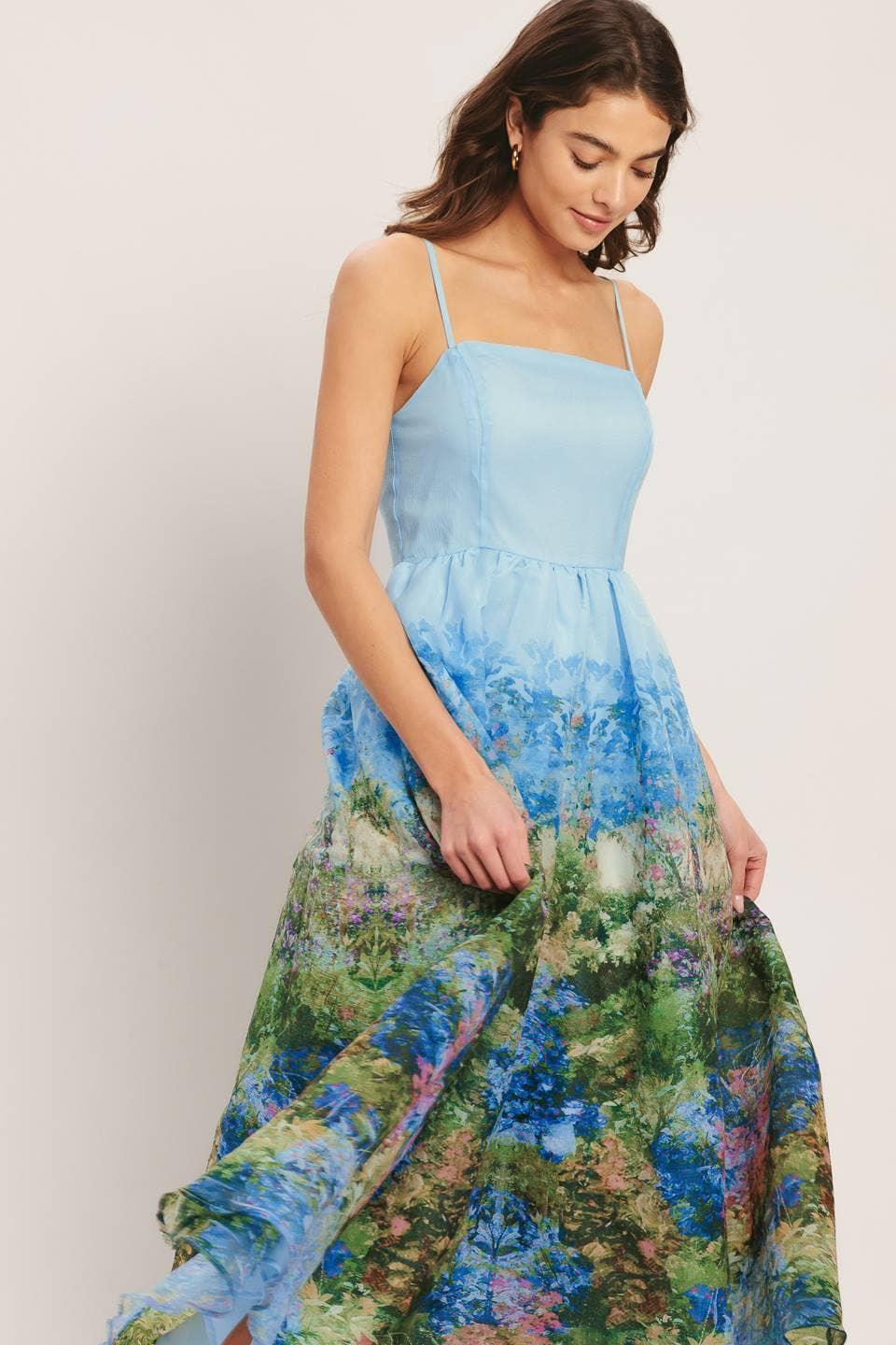 A printed woven midi dress