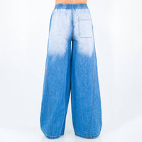 WIDE LEG PULL ON STYLE JEANS