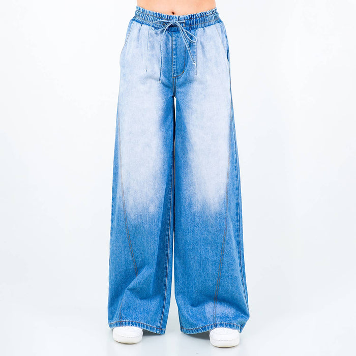 WIDE LEG PULL ON STYLE JEANS