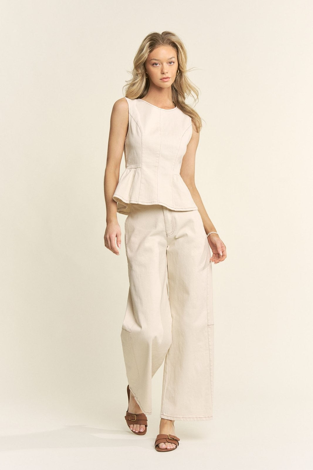 BARREL JEAN WITH DALIA PENTUAL TOP SET