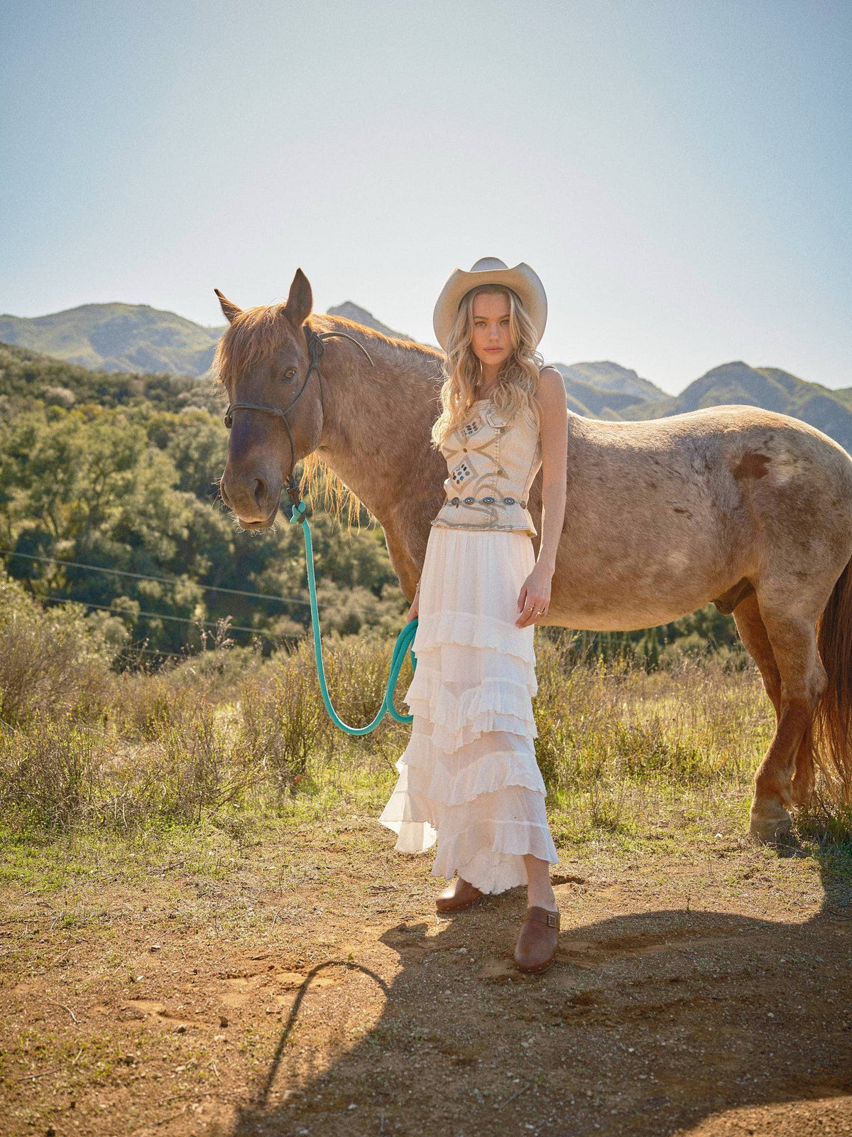WESTERN BUCKLE STRAP EMBROIDERED DENIM TOP