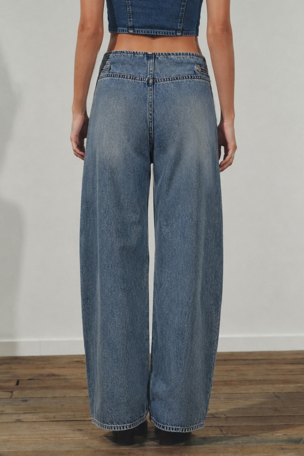 Mid Rise Curved Barrel Leg Jeans
