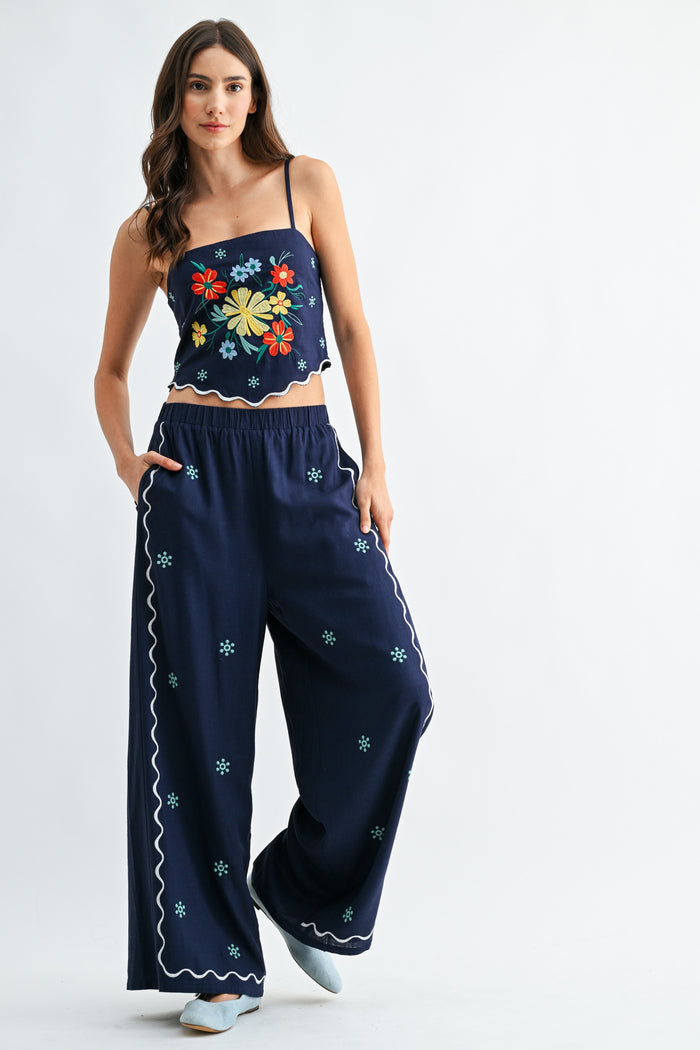 EMBROIDERED TWO-PIECE PANTS SET