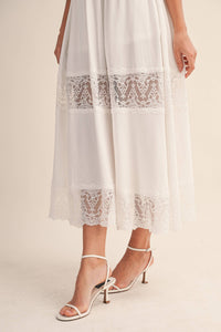 LACE PANEL DETAILED SLEEVELESS V NECK MIDI DRESS