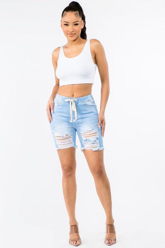 HIGH WAIST BAND WAIST BOYFRIEND SHORTS - PRIVILEGE 